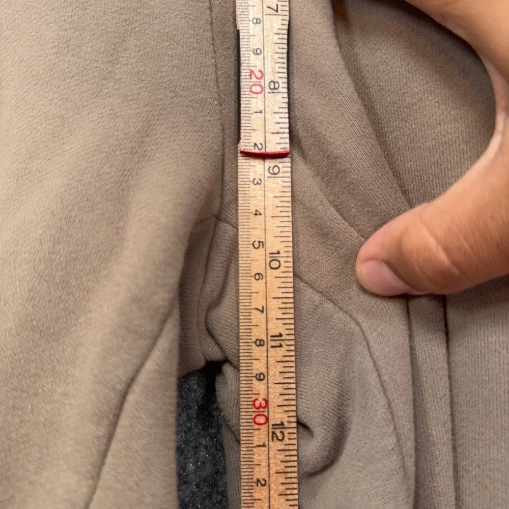 Aritzia Sweatpants Womens XS Tan Mega Fit Wide Leg Cozy Fleece Lounging Relaxed